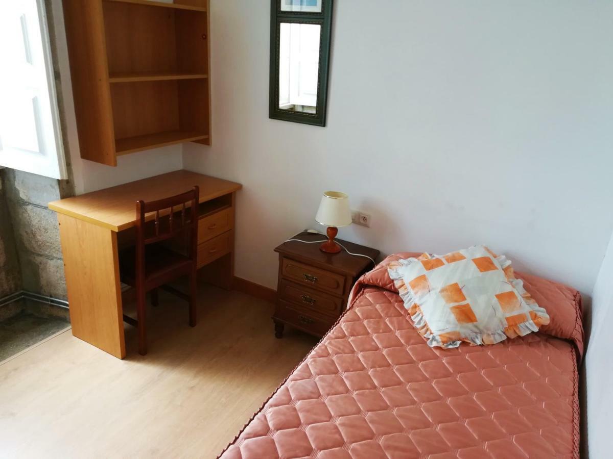 Апартаменты Pension Residencia Universitaria Rey Сантьяго-де-Компостела Экстерьер фото