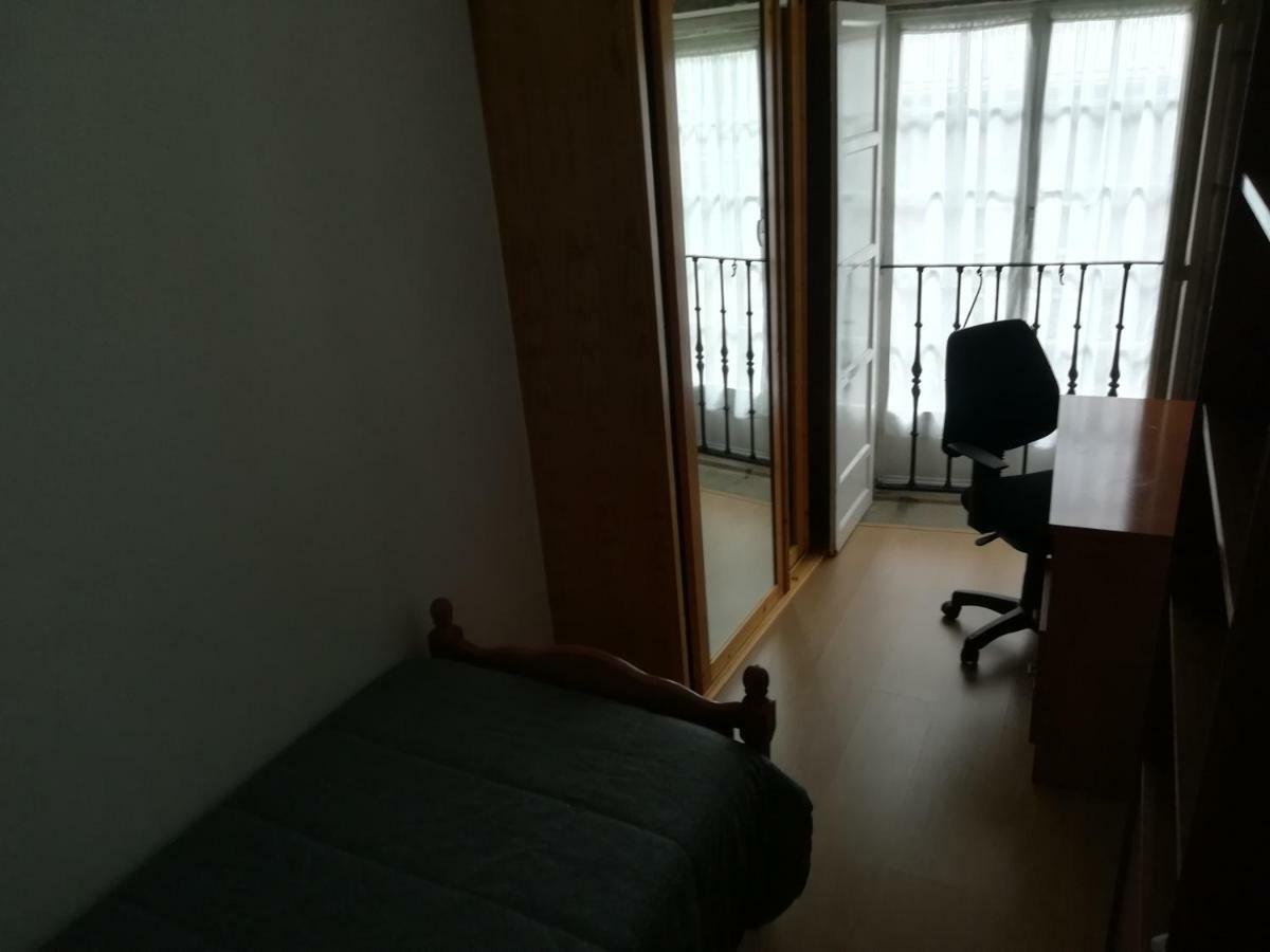 Апартаменты Pension Residencia Universitaria Rey Сантьяго-де-Компостела Экстерьер фото